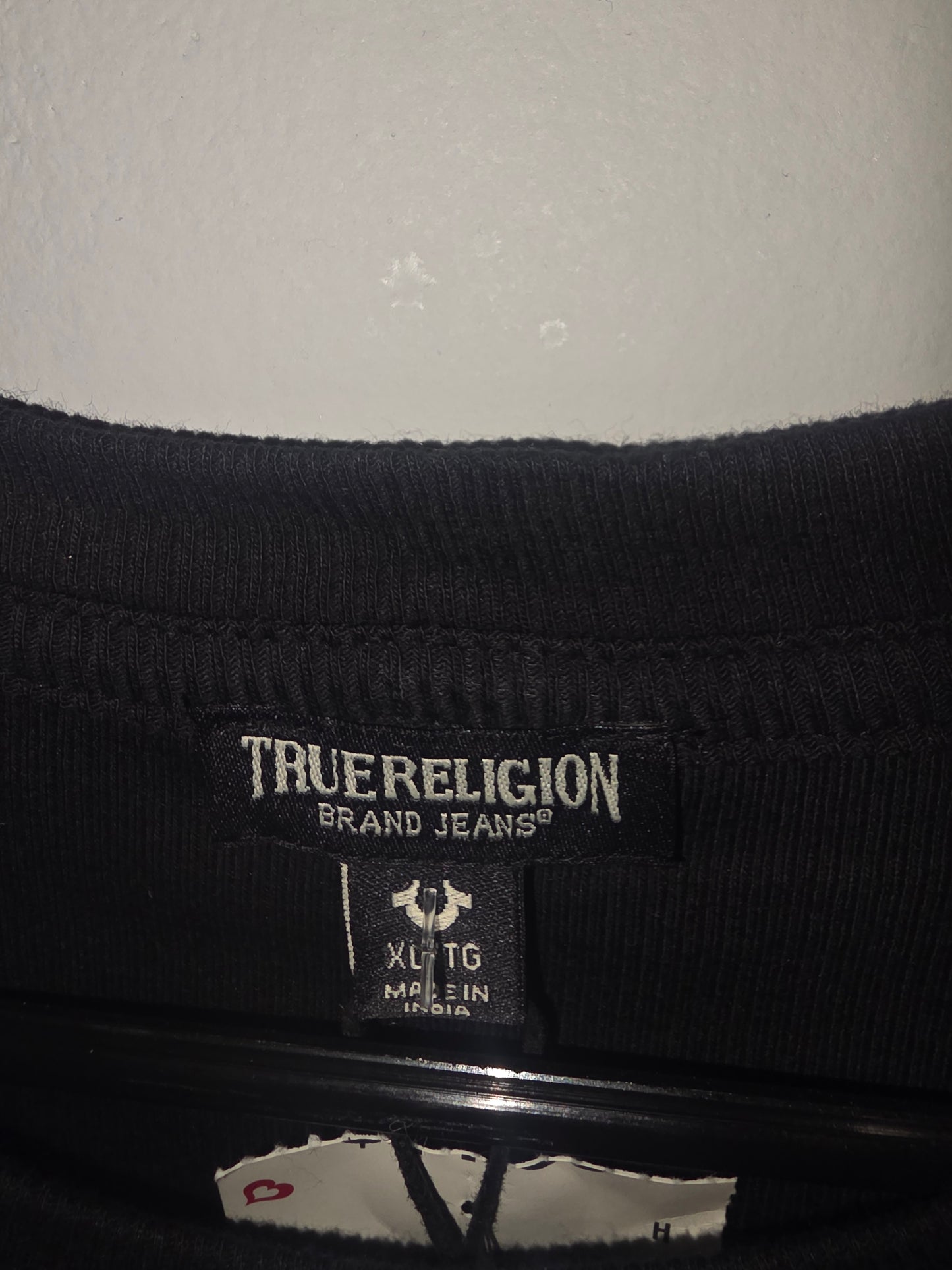 True Religion Black Cropped T-Shirt – Gold Logo Graphic Tee | Y2K