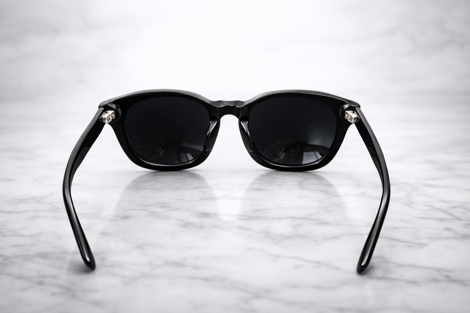 Authentic MCM MCM634SA Black Designer Sunglasses – Luxury Men’s Square Frame 52-23-140